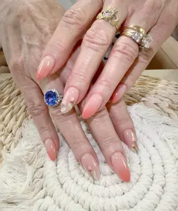 【ハンド】ワンカラーorラメグラデーション💝アート2本💝ストーン無料