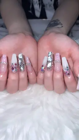 学割・デザインパーツつけ放題(チップ可)オフあり