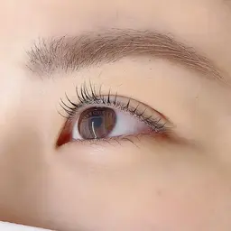 新規&6週間以内にご来店の方限定【パリジェンヌラッシュリフト】根本から80°立ち上げガール⭐︎5300円