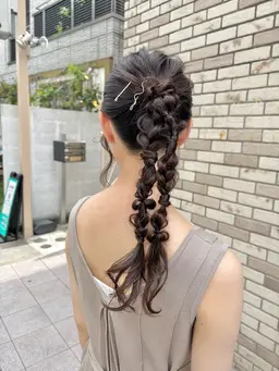 【朝☀️9:00​〜​🆗】トレンドヘアアレンジ🎀🤍(デザインご相談ください❕)結婚式/お呼ばれ/推し活/ライブ