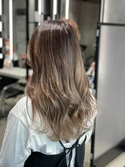 カット & 透明感ダメージレスイルミナカラーorアディクシーカラー