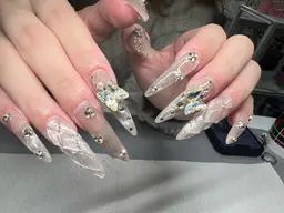 チップ長さだし＆180分やり放題（持ち込みアート可能）