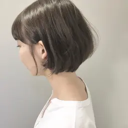 オシャレも可愛いも両方欲しい方におすすめショートカット&艶髪カラー🩷