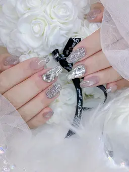 【Yumi担当】ハンド💅🏻【85分アートコース】（４-8本程度のアート）オフあり📴