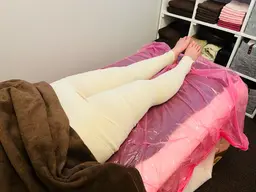 ⭐️ボディ半身(上半身か下半身)とハンドネイルのセットメニュー⭐️割引価格✨