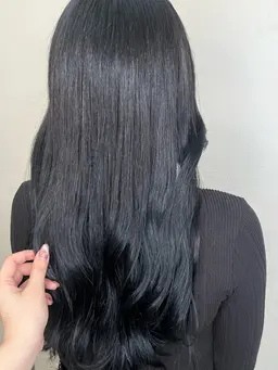 切りっぱなし毛先整えカット💇‍♀️➕イルミナカラー✨🩵🩷