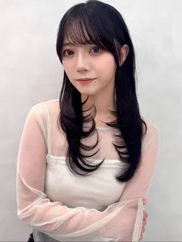 ✂️盛れる顔周りカット✂️より小顔に見える前髪＆韓国風の顔周りカットで横顔美人✨