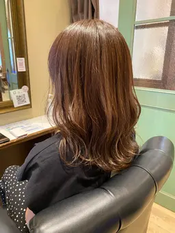 カットはいらない!そんな方にカラーのみのメニューです♪