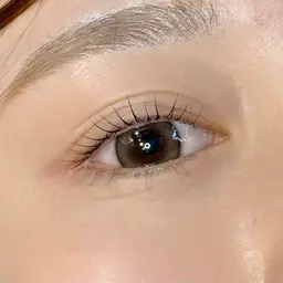 【次世代まつ毛パーマ】　ラッシュリフト上　コーティング付き✨