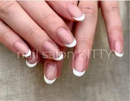【オフあり】フレンチネイル/甘皮ケア込み