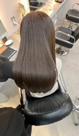 ブリーチありダブルカラーで透明感バツグン！！艶々ベージュカラー♩