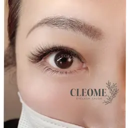 【初回30%オフ✨】高持続ボリュームラッシュ300本(100束)オフ無料◎アイシャンプー付！