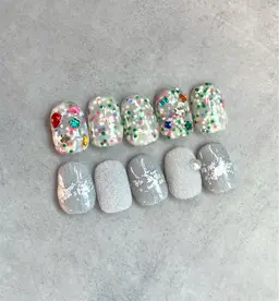 ご新規様❣️今月限定の定額2デザイン💅オフあり・オフなし¥7700🌸ご新規様他店オフ無料✨お色変更可能🙆♀️