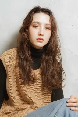 コテ巻き風パーマ&小顔カット&ベーストリートメント