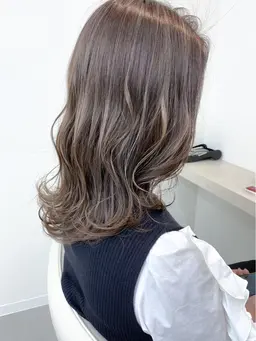 💚URBANご来店3回目以降の方💚【3Dコントラスト】ハイライト＋透明感カラー＋トリートメント