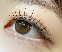 【Omeme.】睫毛美容液＋フラットラッシュ120​〜​140本