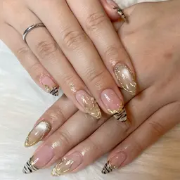 デザインネイルし放題✨【オフ込み、持ち込みデザインOK(時間内にできるデザインなら可能)、口コミ必須、お直し不可】