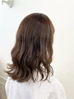 <minimoクーポン> 🌼初回のお客様🌼 カット・サラ艶マグネットカラー