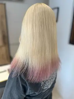 💣ブリーチリタッチ&カラー💣　　🌟1ステップトリートメント付き🌟