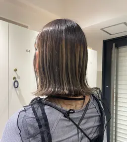 【ポイントカラーでおしゃれに💫】カット+デザインハイライト+トリートメント