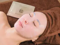 マスクレスで笑顔に自信を✨ピーリング＆ヒト幹パック