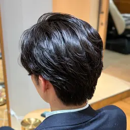 【受付停止中です💦】スタイリストによるカット込🩶✂メンズパーマ✨(フェザーパーマ、カルマパーマ)