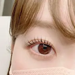 人気NO.1☝️ダメージレスまつげパーマ✨【アイシャンプー&ケラチントリートメント付】韓国風束感仕上げ⭕️