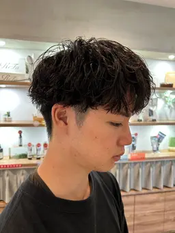 成人式前にカッコよく。カット＋ニュアンスパーマ(ツイスト・ツイスパ・波巻きなどは別途料金かかります)