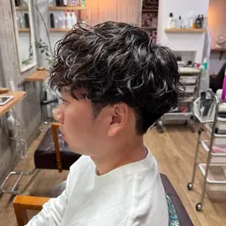 【モデル】ミニモ学割U24メンズカット+パーマ(シャドウ、波巻き)
