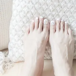 【フット/オフなし】お持ち込み❤︎親指アート2本《ご来店前のデザイン相談必須》