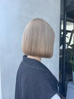 ブリーチカラー ＋ トリートメント