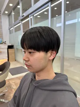 【メンズ限定】ナチュラル縮毛矯正＋カット＋ReFaウルトラファインバブル