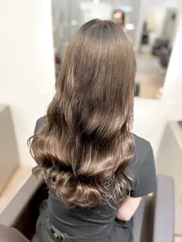 【19時限定】巻くのが苦手な方！🎀カット+コテ巻き風パーマ+クイックトリートメント🎀