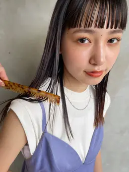 縮毛矯正、ストレートパーマ＋シャンプーブロー+クイックトリートメント