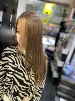 【前髪.縮毛矯正＋メンテカット＋ケアトリートメント】前髪のお手入にはこのメニューに決まり✨