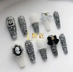 💅ハンドネイル【新規オフ無料】自爪シンプルアート➕パーツつけ放題コース