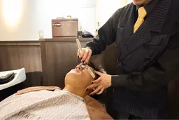 【濃い人限定】顔剃り➕フェイスケア