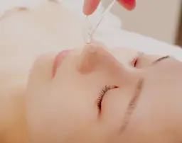 💎ツルツルお肌に💎毛穴スッキリケア(毛穴吸引とフェイシャルエステ)