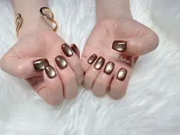 平日限定 💅ハントマグネットワンカラー ¥5500 (甘皮処理、オフ込み)
