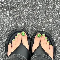 【足元まで抜かりなく✨】フットちゅるんワンカラー（オフ込み）