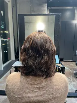 【期間限定0円メニュー‼️レディース（ミディアムスタイル限定）👩】弱酸性デジタルパーマ×カット×ケアトリートメント