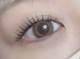 パリジェンヌラッシュリフト　美容液成分入りコーティング付き　¥4,800