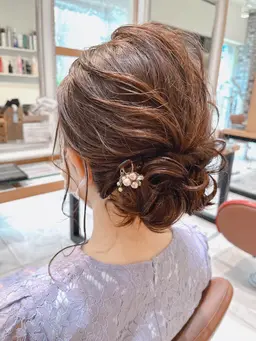 ヘアアレンジ💐結婚式などのお呼ばれヘアに💐卒業式、成人式などの和装のヘアセットは別途1100円いただきます⚠️