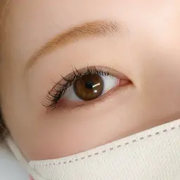 LEDエクステ　80本限定となります。技術向上の為のモデル料金となっております！（オフ込み）