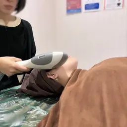 顔脱毛or VIO脱毛