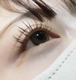 マツエク100本シングルラッシュ🌿(上まつ毛)オフとコーティング込み✨ (土日祝＋550)