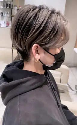 カット＋シャドールーツ（ブリーチ）＋高保湿トリートメント