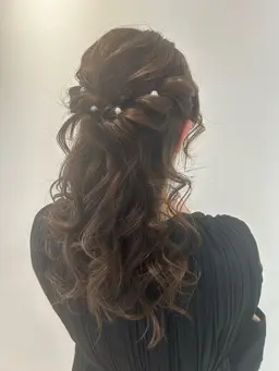 【平日限定‼️】アップスタイル💐結婚式やベント前のヘアセットなど！！前髪、顔周りカット＋1000円