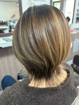 🎀カット＋白髪染め＋白髪ぼかしハイライト(8パネル)🎀