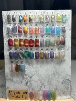 フットネイル、マグネットネイル、初回のみオフ500円。